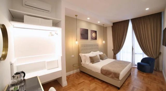 Casa SantElmo 21, Book Hotel Hoteller i Napoli med parkering, Parkering