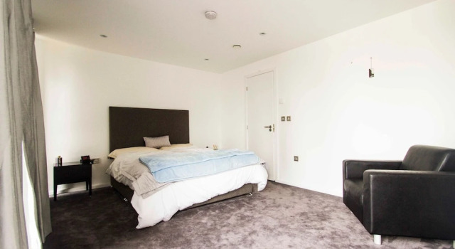 Modern 3 Bedroom Islington Flat, Забронировать Отель Ислингтон Лондон, рядом с Железнодорожная станция Олд-Стрит