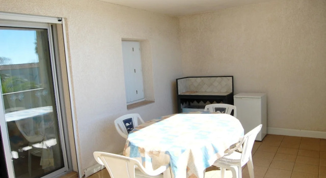 Apartment With 2 Bedrooms in Valras-plage, With Pool Access, Furnished, Réserver Appartement Hôtels à Valras-Plage avec parking, Parking