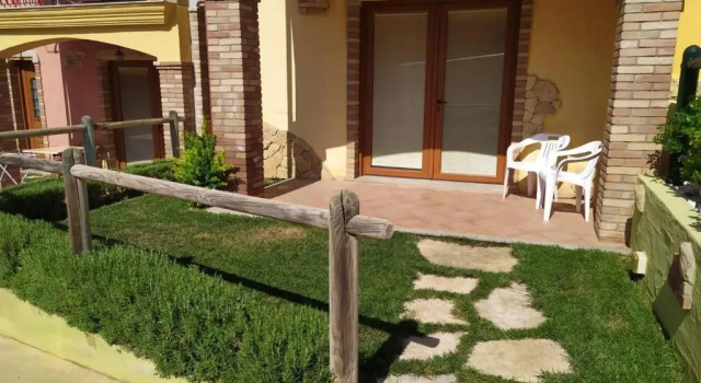 Studio TINY HOUSE (con piscina e wi-fi)