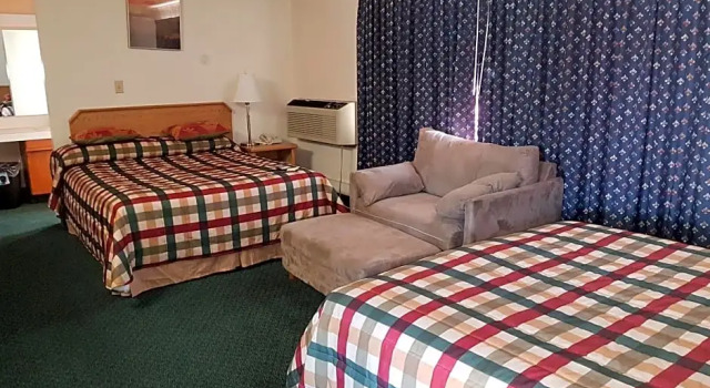 Номер Deluxe Town House Motel Inc