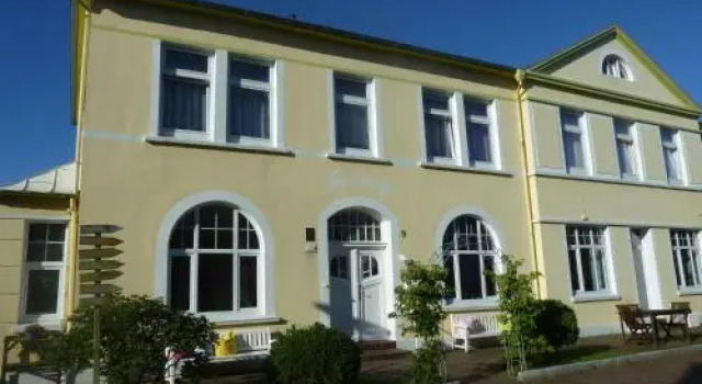 Haus Strandburg, Забронировать Отель Вангероге East Frisian Islands
