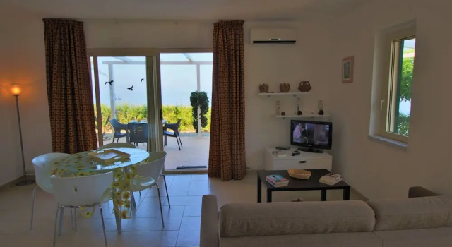 Апартаменты Family Sea-view Retreat in Parghelia