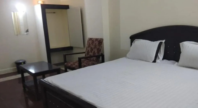 i-ROOMZ Subhadra Comforts, Rezervovat Hotel Hotely v Bangalore s parkováním, Parkování