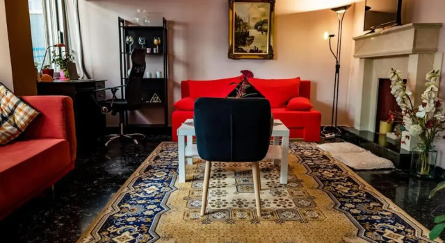 Апартаменты Cosy Downtown Apartment