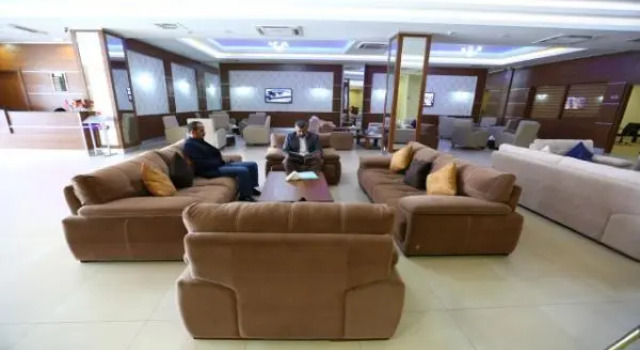 Grand Istanbul Hotel, Buchen Sie Hotel Business-Hotels in Erbil, in der Nähe von The Qaysari Bazaar, 4* 5*