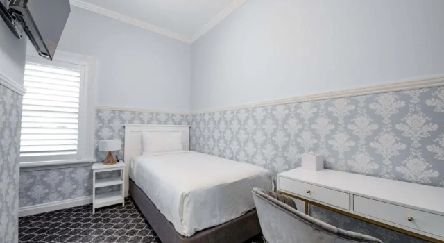 Номер Standard Bankstown Hotel