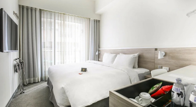 Номер Standard с балконом CityInn Hotel Plus- Fuxing North Road Branch