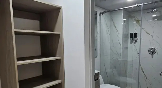 Трёхместный номер Standard Hotel West Inn