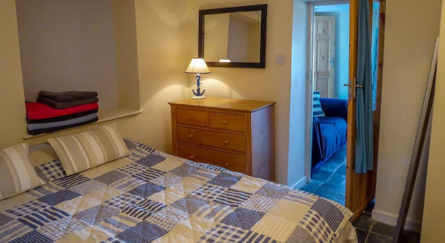 Looe Self Catering, Забронировать Отель Отели Англии с бассейном, Бассейн