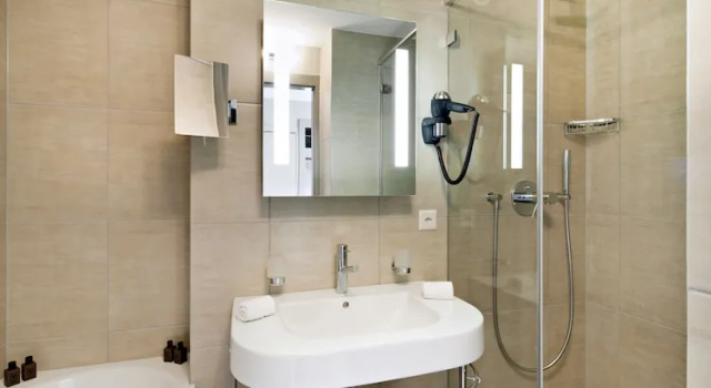 Семейный номер Standard Дуплекс с 3 комнатами с балконом Hôtel Vanessa