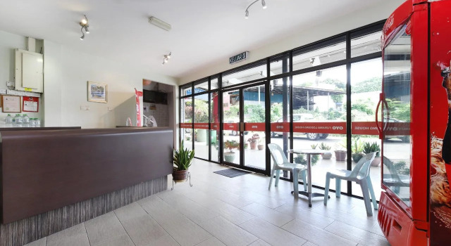 OYO 44034 Furama Lodging House, Rezerwuj Hotel Hotele w Sarawak z parkingiem, Parking