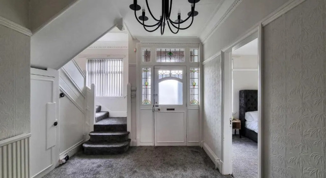 Вилла Spacious 5BR Leicester Home Sleeps 10 Parking