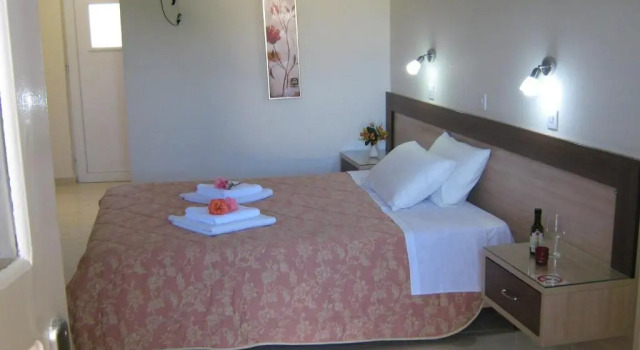 Апартаменты Santa Barbara Lakis Apartments