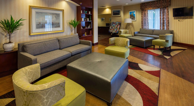 Roundhouse Suites, Забронировать Отель Бостон Boston Metropolitan Area, рядом с Alliance for Cryoglobulinemia