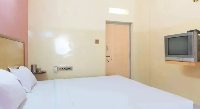 Udupi Sindhuri Inn by OYO Rooms