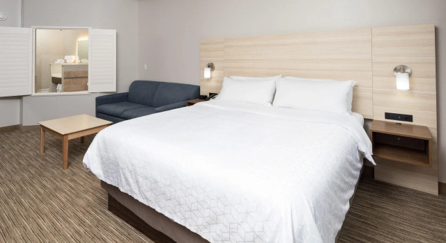 Двухместный номер Standard Holiday Inn Express & Suites - Portage by IHG