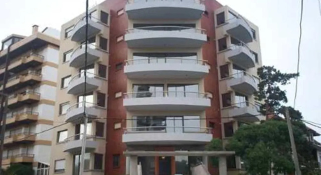 Departamento Huarpes, Book Hotel Villa Gesell 