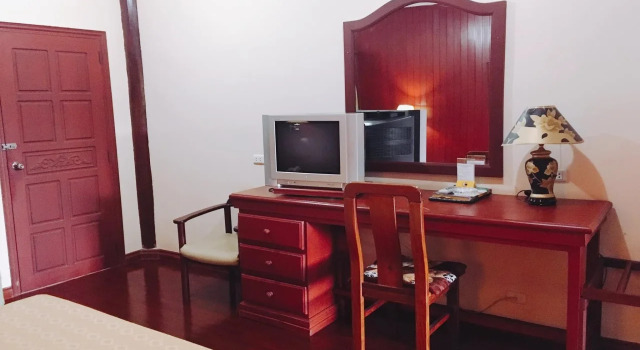 Vansana NamNgum Hotel, Buchen Sie Hotel Ban Keun 