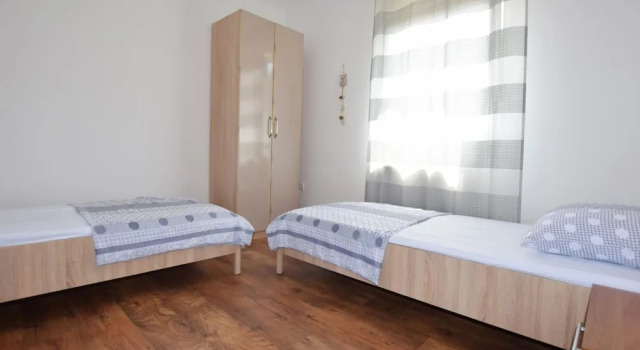 Apartment in Pula With Bbq, Parking, AC
