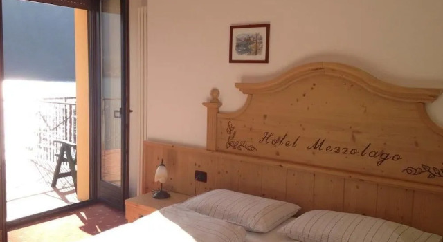 Hotel Mezzolago