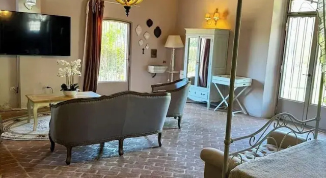 Люкс Luxury с видом на бассейн Il Borgo delle Pampare