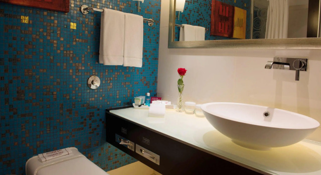 Двухместный номер Standard с видом на бассейн Holiday Inn Kuwait Al Thuraya City by IHG