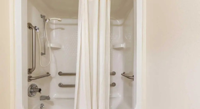 Номер Standard Econo Lodge Inn & Suites Fairview Heights St Louis