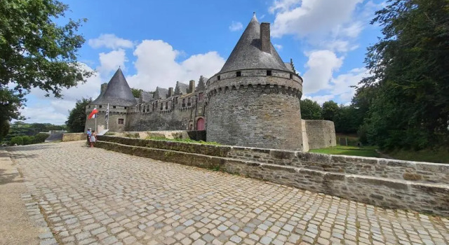 Le Duplex Du Château Centre Ville Calme, Rezerwuj Hotel  