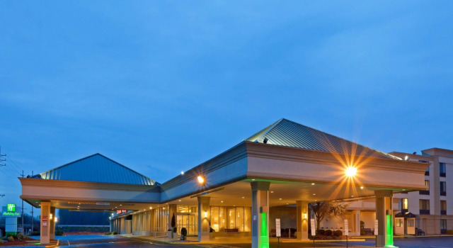 Номер Standard Holiday Inn East Windsor - Cranbury Area