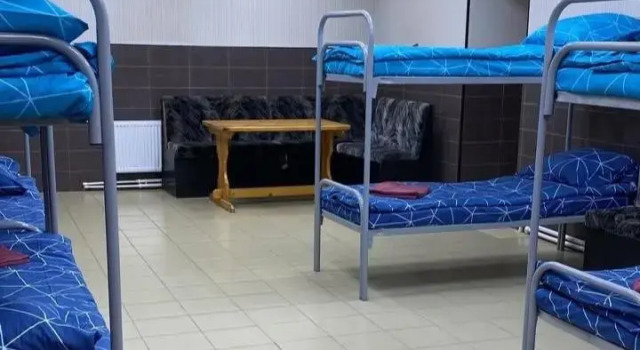 Кровать в общем номере Гостевой дом Постоялый двор