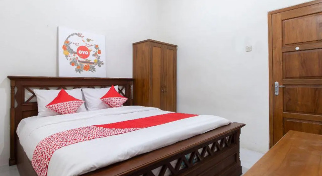 Номер Deluxe RedDoorz Syariah near Pakuwon Mall Jogja