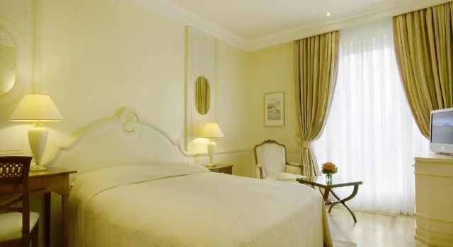Номер Deluxe Colombi Hotel