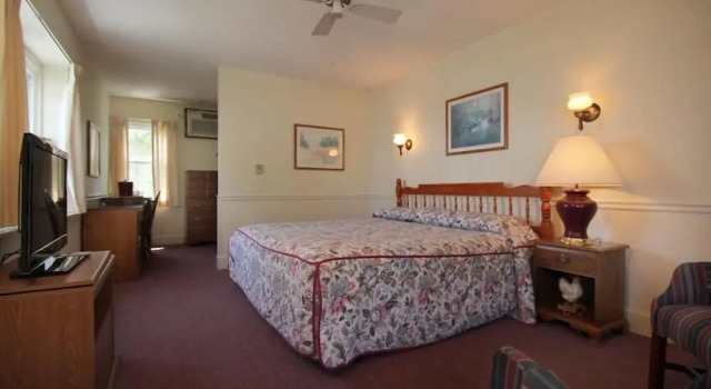 Номер Standard Holiday House Inn
