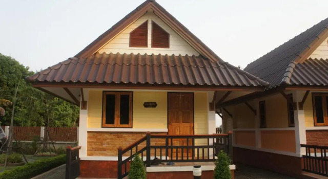 Трёхместный номер Deluxe с балконом и с красивым видом из окна Boon Bunleng Resort