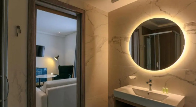 Люкс Deluxe Hotel MIR