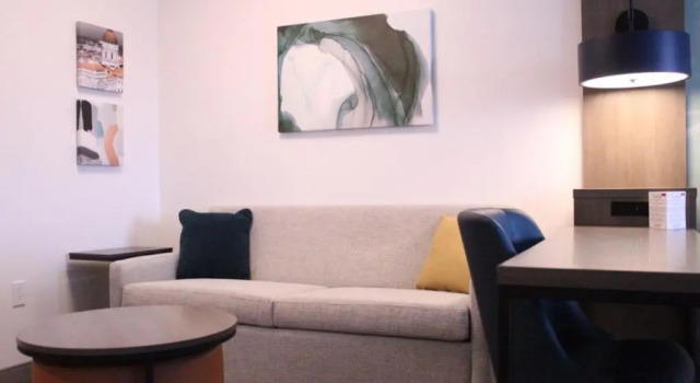 Четырёхместный люкс Comfort Suites Richmond East