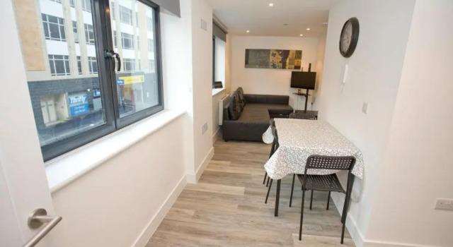 Huoneisto 8 Compass Point
