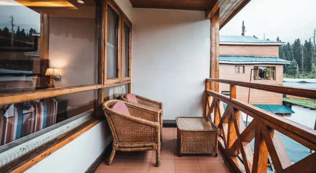 Номер Deluxe с балконом Hotel Heevan Retreat
