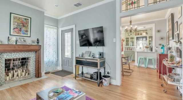 Коттедж Bright & Fun 3br Cozy Nook 3 Bedroom Home by RedAwning