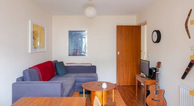 A Cosy 1 Bedroom Flat With a Balcony, Забронировать Отель Отели Англии 3 звезды, 3*