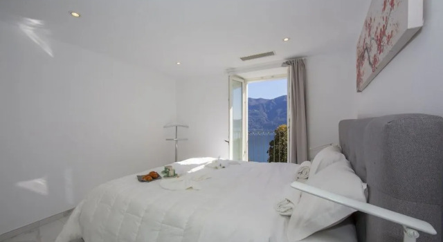 Red View Apartment