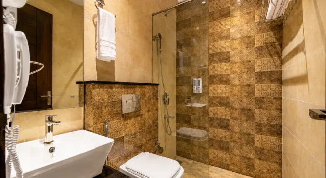 Четырёхместный семейный номер Standard с балконом Eastlynn Resort Rishikesh