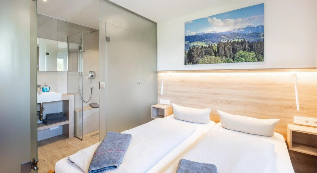 Gästehaus Pension Bergwald, Book Hotel Hoteller i Scheidegg med pool, Swimmingpool
