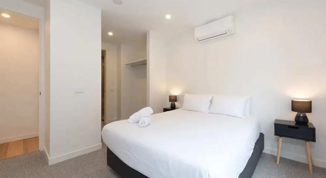 Stylish 3 Bedroom With Free Parking