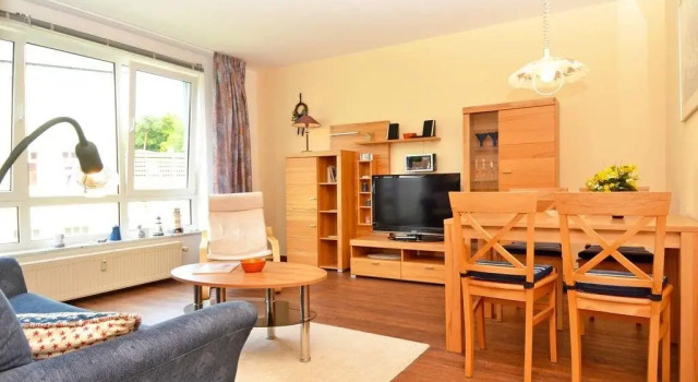 Haus Holstein - Ferienwohnung 15 mit Balkon, Забронировать Отель Отели Остзебад-Зеллин с парковкой, рядом с Hauptstrand, Парковка