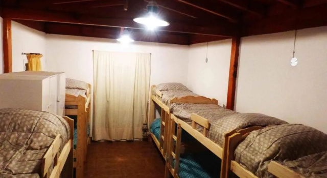 Кровать в общем номере Wayra Hostel