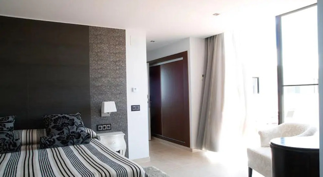 Hotel Mar dEspills, Buchen Sie Hotel El Poble Nou del Delta Ebrodelta