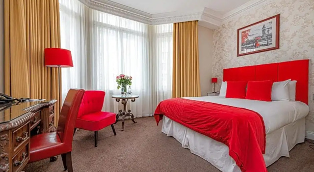 Номер Superior Ashburn Hotel