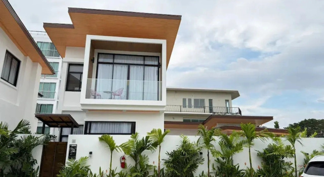 Goldena Residence Pool Villas